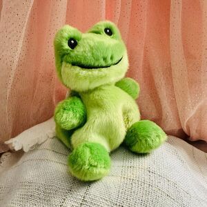 Aurora Palm pals Frog